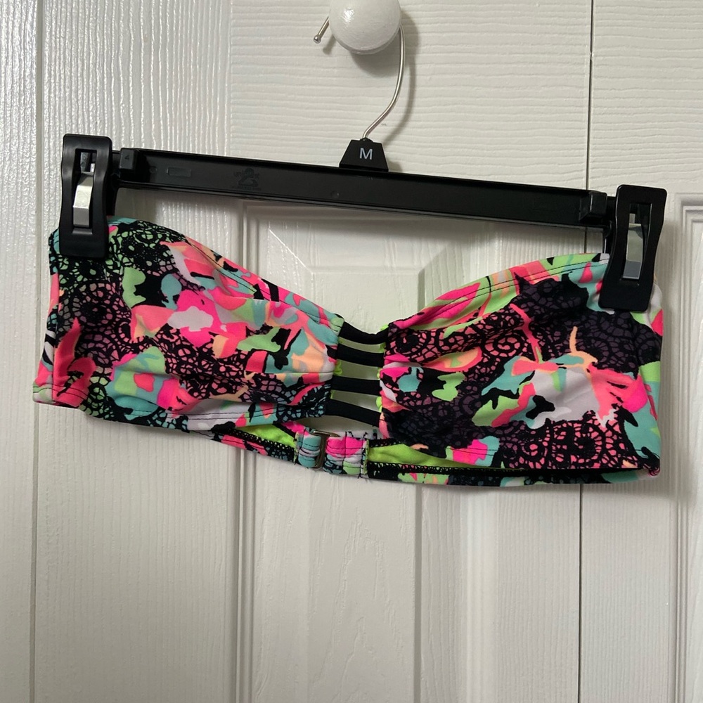 Bandeau bikini top